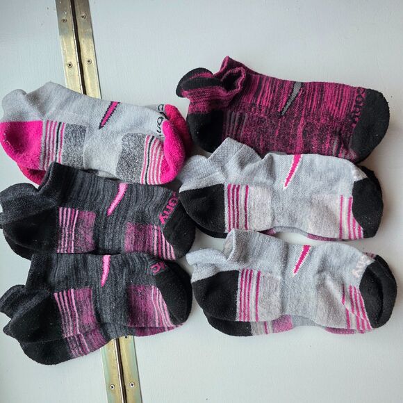 Saucony Socks Bundle Women's Size L - Running, Athletic Socks - Picture 2 of 2